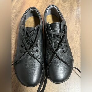 Size 40 Birkenstock QO 500 in excellent preowned shape